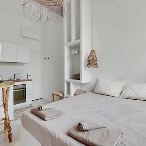 https://lafrenchcasa-belsunce.fr-provencehotel.com